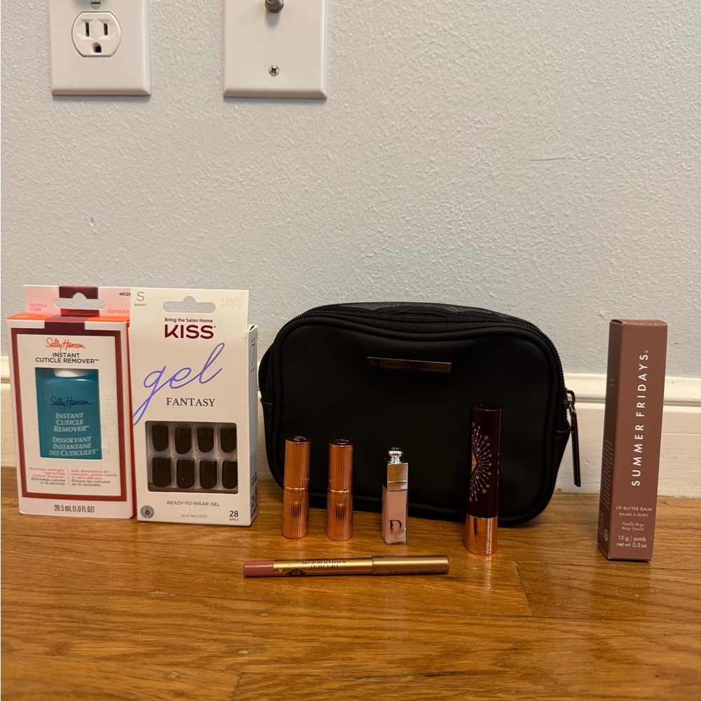 MAKEUP BAG! (Includes Charlotte Tilbury, Dior, Summer Friday)